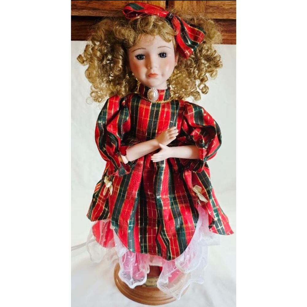 Vintage 1994 Animated Telco Mary Margaret Motion-ette Christmas Doll 19" Tall